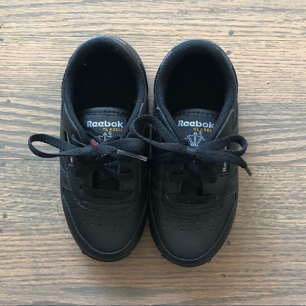 Reebok Sneakers